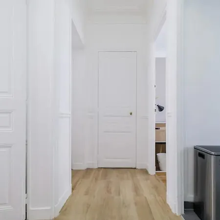 Flexliving - Charming Flat - Caulaincourt Apartmán